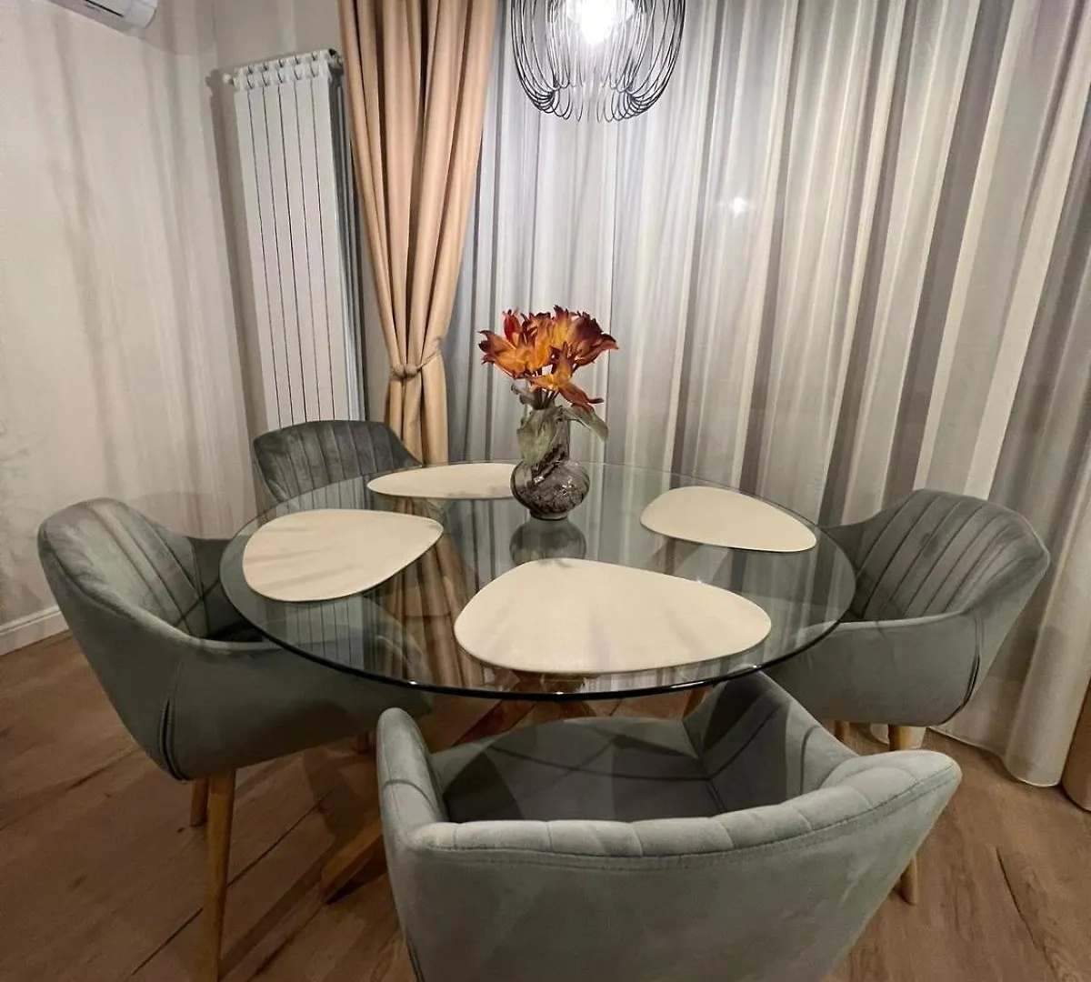 Elements Stylish Central 1Bdr W High Speed Wifi And Work Space Sofia 0*,