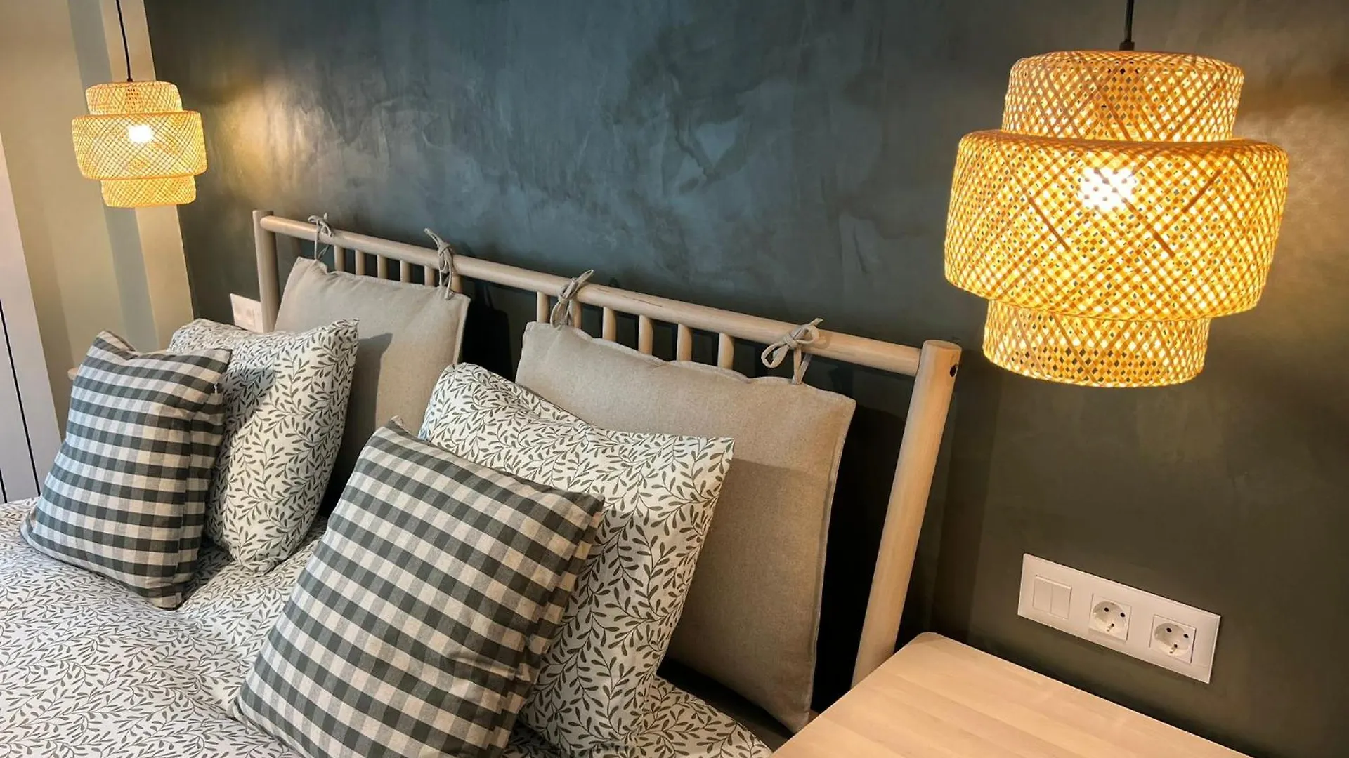 Apartment Elements Stylish Central 1Bdr W High Speed Wifi And Work Space Sofia